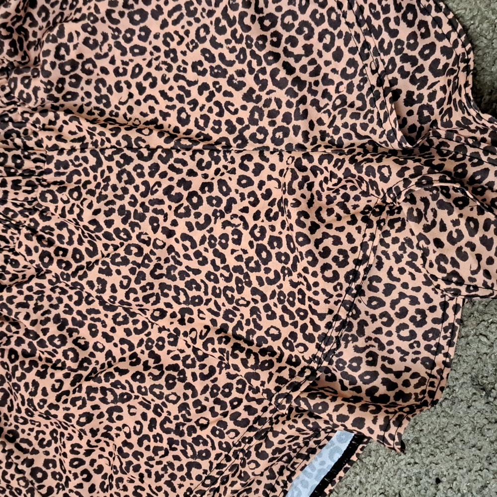 NASTY GAL Leopard Ruffle Hem Tiered Shorts - Picture 4 of 6